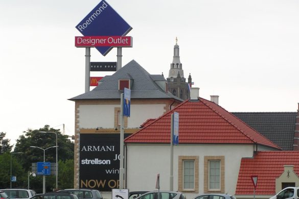 designer outlet roermond street