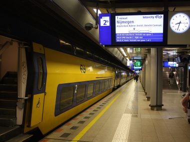 תחנת הרכבת בשדה התעופה סכיפהול